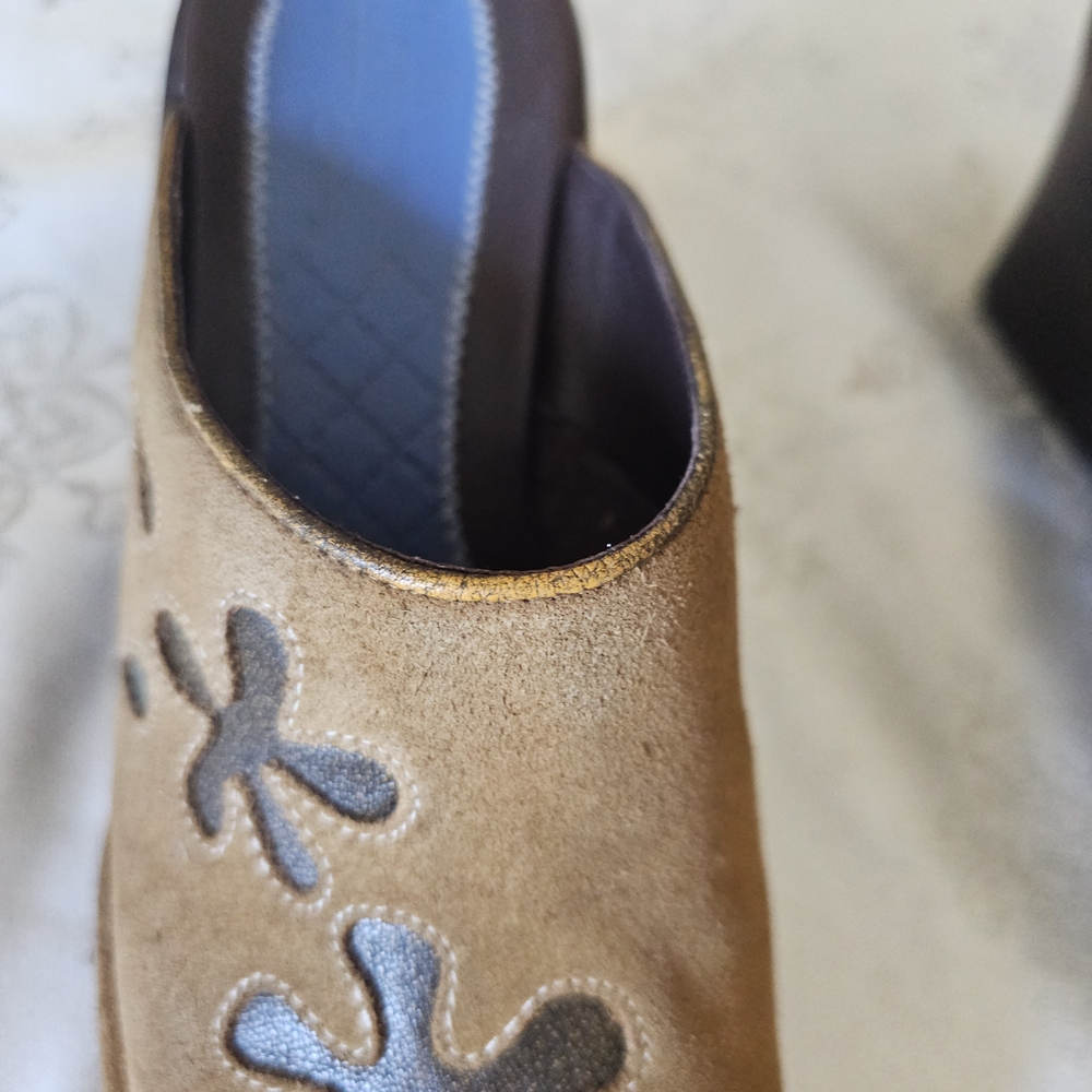 Indigo Suede With Flowers Boho Hippie Tan Clogs Wedge Mules Sz 8 - Picture 12 of 15